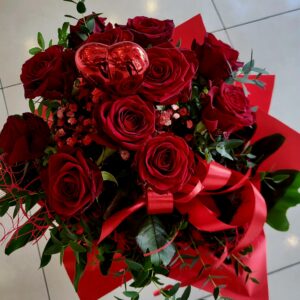 Bukiet Walentynkowy z serduszkiem